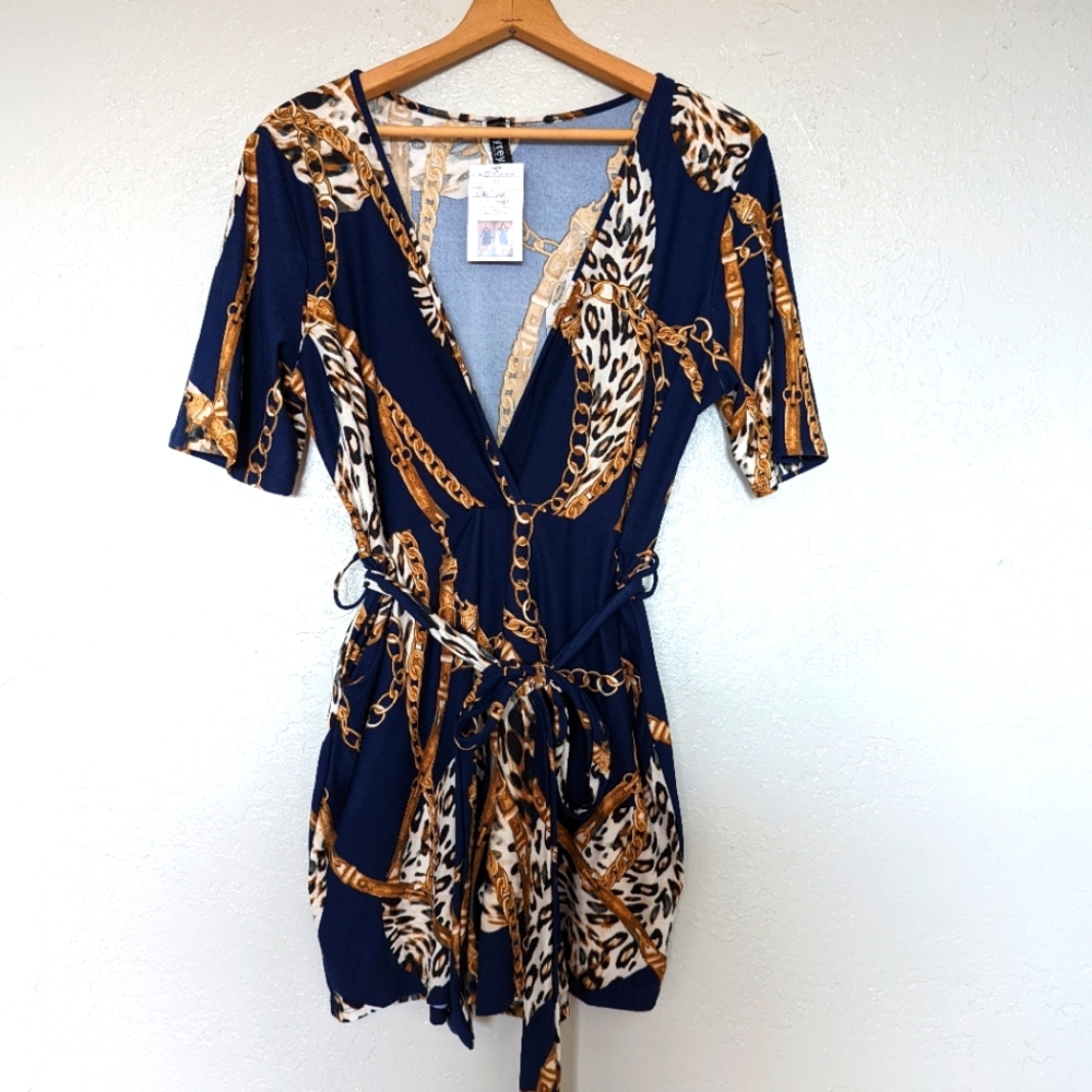 NWT 2x Romper Navy with sophisticated pattern